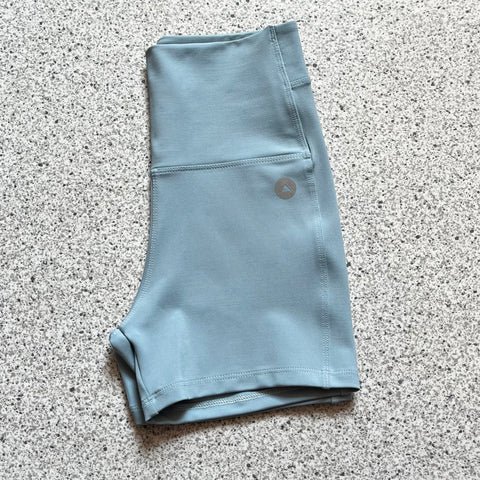 Short Bruna Sky Blue